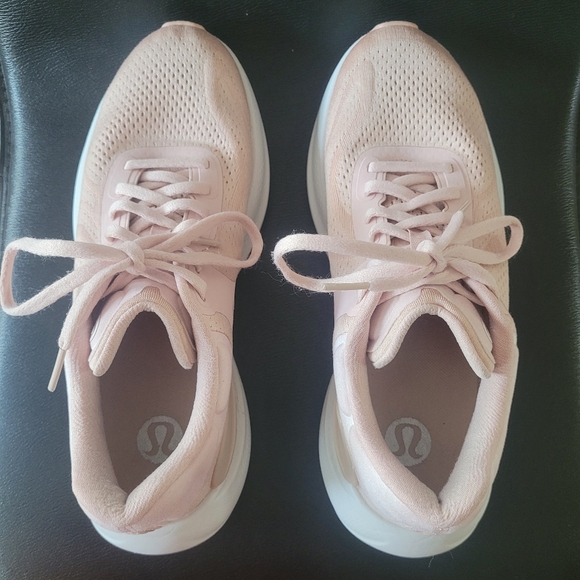 Lululemon 2024 Beyondfeel Running shoes,9 - Picture 6 of 16